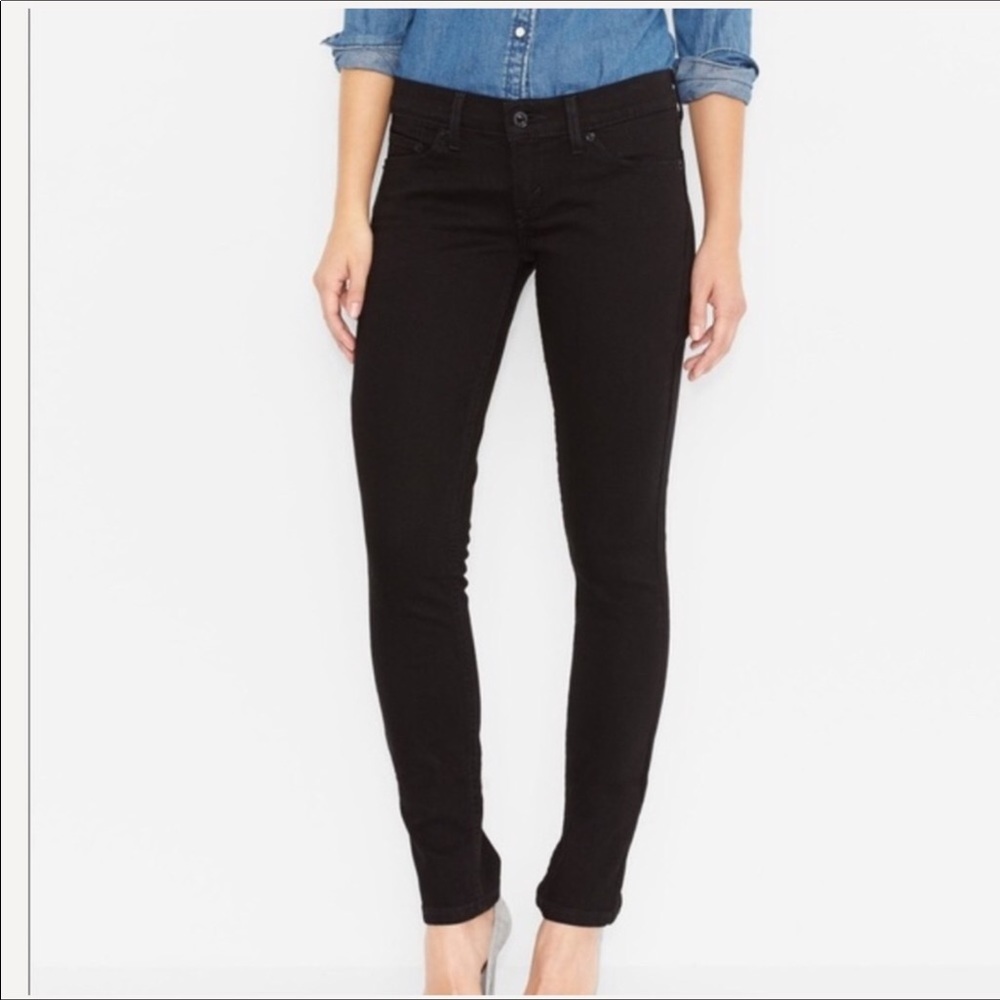 Black Levi’s 531 skinny